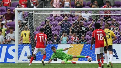 عشرة أهداف فى فوز بنفيكا الكاسح وفلامنجو البرازيلي اول المتأهلين بإسقاط تشيلسي 