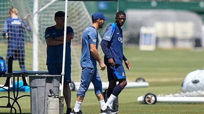 ديمبيلي يعود لتدريبات سان جيرمان بعد تعافيه من الإصابة العضلية