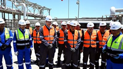 مدبولي يتفقد جاهزية ميناء سوميد لاستقبال ورسو سفينة التغييز الثانية 