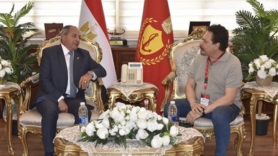 محافظ بورسعيد يبحث مقترح استضافة المحافظة للمهرجان القومي للمسرح المصري