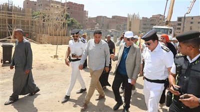 محافظ المنيا يتابع أعمال إنشاء السوق الحضاري بمنطقة الحبشى بمساحة 3975 مترًا 