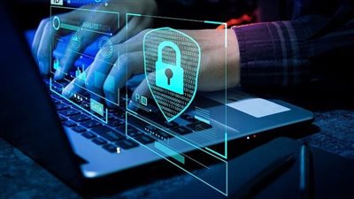 أسباب تعرض المواطنين لاختراقات من تطبيقات عالمية خارج مصر