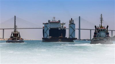 توضيح مهم من «قناة السويس» بعد حادث جنوح سفينة RED ZED 1 