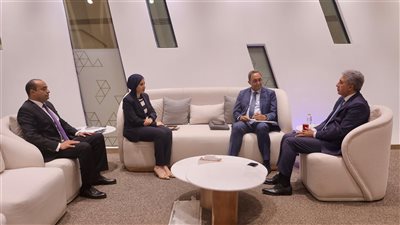 وزير السياحة والآثار يلتقي بمحافظ قنا لبحث سبل التعاون المشترك