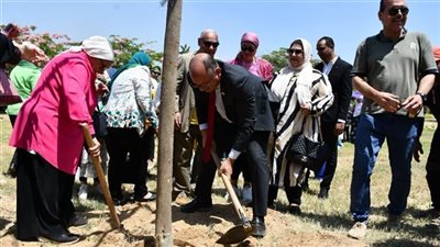 بزراعة 500 شجرة.. جامعة حلوان تواجه تحديات التغير المناخي