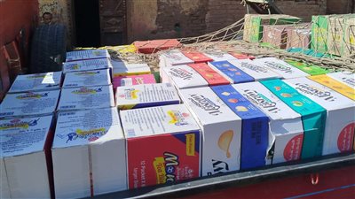 بالصور.. ضبط كميات من أكياس المقرمشات والشيبسى مجهول المصدر بالأقصر