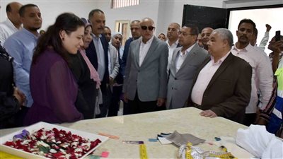 بالصور.. افتتاح ورشة تصنيع ملابس السلامة المهنية بالأقصر