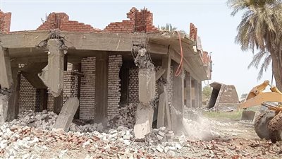 محافظ المنيا: إزالة 1485حالة تعدٍ على الأراضي الزراعية وأملاك الدولة والبناء المخالف 