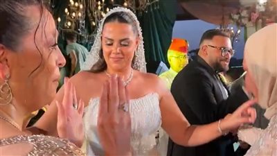 ننشر الصور الأولى من حفل زفاف ابنة مفيدة شيحة