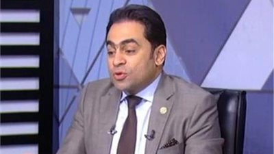 «الحسيني»: مصالح الولايات المتحدة الأمريكية وراء توقف الحرب الإيرانية الإسرائيلية