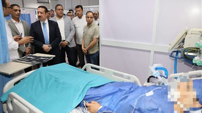 محافظ المنوفية يزور مصابي حادث الإقليمي للاطمئنان على جودة الخدمات الطبية المقدمة 