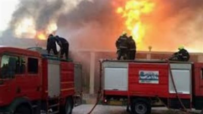 المعاينة تكشف تفاصيل اندلاع حريق هائل داخل مخزن أخشاب بأوسيم والخسائر بالجملة