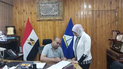 وكيل وزارة الصحة يعتمد نتيجة امتحانات الصف الثالث لمدارس التمريض 