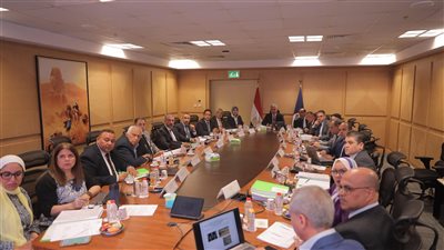 وزير السياحة والآثار يترأس اجتماع مجلس إدارة المجلس الأعلى للآثار