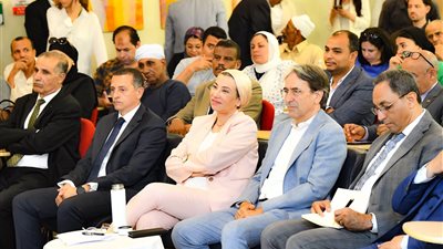 وزيرة البيئة تشارك فى احتفالية أبطال المناخ من المزارعين المصريين