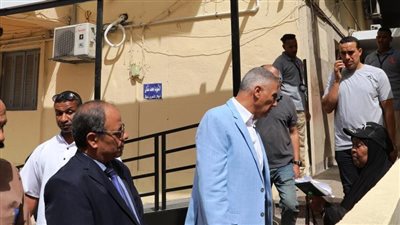 محافظ أسوان يتابع تشغيل منظومة التأمين الصحى الشامل