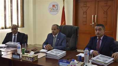 محافظ بورسعيد يترأس اجتماع مجلس إدارة المنطقة الصناعية بجنوب بورسعيد