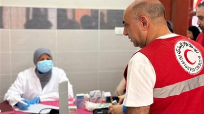 الهلال الأحمر يُطلق القافلة الشاملة إلى قرية كفر السنابسة بالمنوفية
