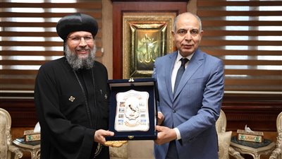 محافظ المنيا يستقبل الأنبا بُقطر ويشيد بدور الكنيسة في ترسيخ المحبة والوحدة الوطنية