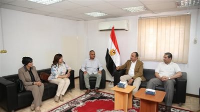 وزير قطاع الأعمال العام يبدأ زيارة تفقدية لشركة دمياط للغزل والنسيج