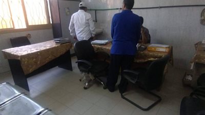 في جولة مفاجئة للمحافظ.. تفاصيل إحالة مديرة مستشفى دميرة للتحقيق 