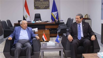 محافظ دمياط يستقبل نقيب مهندسين مصر لبحث أُطر التعاون المشترك 