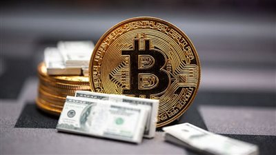 حيتان البيتكوين بدأت تتحرك بالمياه الراكدة.. ماذا يحدث في سوق العملة المشفرة؟