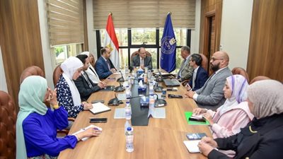 رئيس هيئة الدواء يبحث استعدادات عقد مؤتمر فارماكونيكس