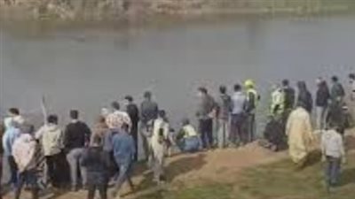 انتشال جثة شخص جراء غرفه بنهر النيل في الوراق 