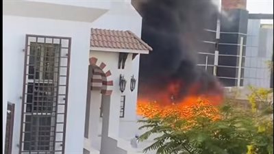 حريق ضخم يضرب مول شهير بالشيخ زايد.. وقوات الإطفاء تتحرك سريعًا| صور