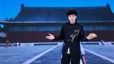 طالب مصري يفوز بجائزة الإبداع الأدبي في نهائيات 