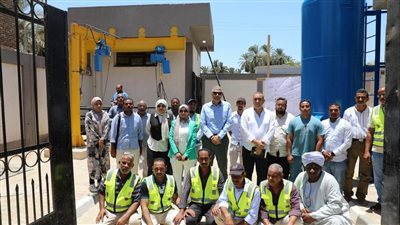 محافظ أسوان يتفقد مشروع محطة المعالجة للصرف الصحى بقرية الفوزة بالرديسية بحرى