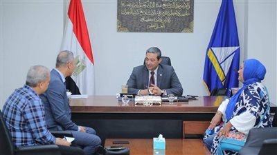 محافظ دمياط يلتقى مع رئيس الإدارة المركزية لاقليم شرق الدلتا الثقافى