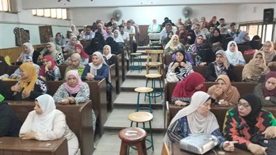  تدريبات موسعة لمعلمي اللغة العربية بالتوازي مع تعديلات شاملة في المناهج الدراسية