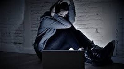 ابتزاز طالبة طب بصور عارية وتهديد بالفضيحة مقابل 