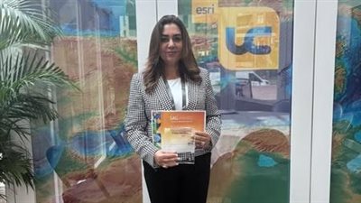 وزيرة التنمية المحلية تتسلم جائزة الإنجاز الخاص في مجال نظم المعلومات الجغرافية لعام 2025