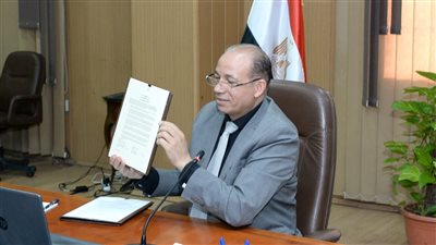 رئيس جامعتي المنصورة و