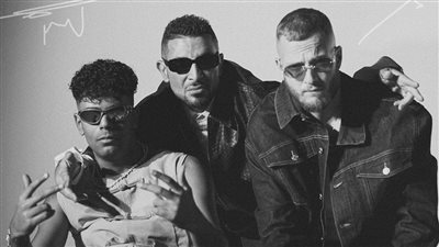 أحمد سعد يكشف عن بوسترات 