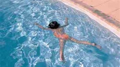 غرق طفلة داخل حمام سباحة بنادي شهير بـ15 مايو.. والنيابة تباشر التحقيق