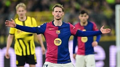 برشلونة يؤجل حسم مستقبل دي يونج رغم تألقه