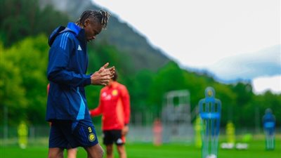 سيماكان يعود لتدريبات النصر وسط تأكيدات بتمسك جيسوس به