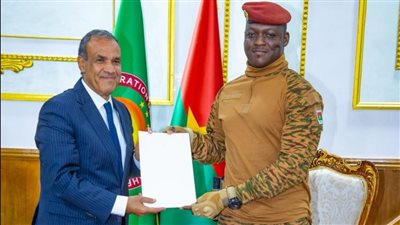 وزير الخارجية يسلم رسالة خطية من الرئيس السيسي إلى نظيره البوركيني 