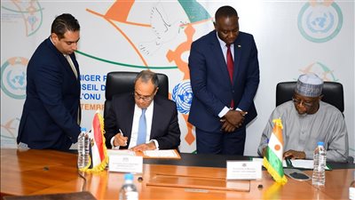 وزير الخارجية يجري مشاورات سياسية مع نظيره النيجري بالعاصمة نيامي