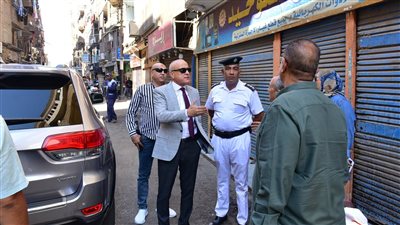 «محافظ الأقصر» يتفقد أعمال النظافة وتجميل الشوارع وسط المدينة (صور)