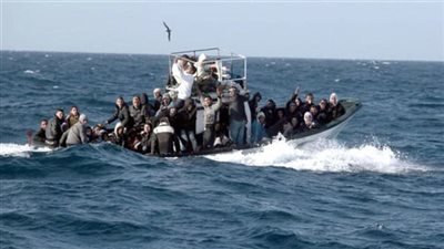 إنقاذ 10 مصريين ووفاة شخص إثر غرق مركب هجرة غير شرعية قبالة سواحل ليبيا