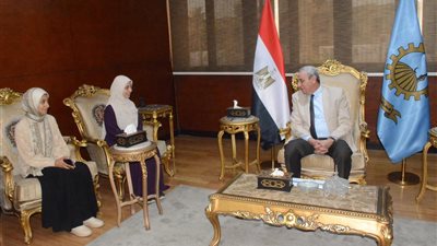 محافظ الغربية يكرم أوائل الثانوية الأزهرية علي مستوى الجمهورية من أبناء المحافظة 