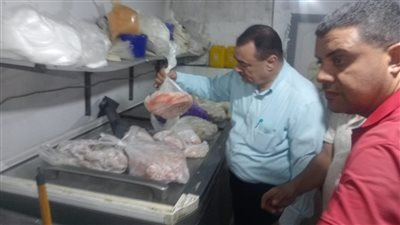 حملة تموينية ليلية تضبط لحوما فاسدة ومخزن بروتين مجهول المصدر بدمياط