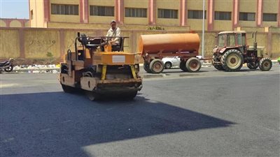 استمرار أعمال رصف وإضاءة ورفع كفاءة منطقة علي بن أبي طالب ببورسعيد