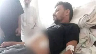 طعنة غادرة تدخل شابًا في حالة حرجة بالسرو بعد مطالبته بحقه المالي