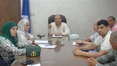 السكرتير العام المساعد يرأس الاجتماع الدوري للجنة تحديد الكميات المنصرفة من النخالة 